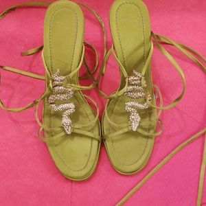 Green high heeks